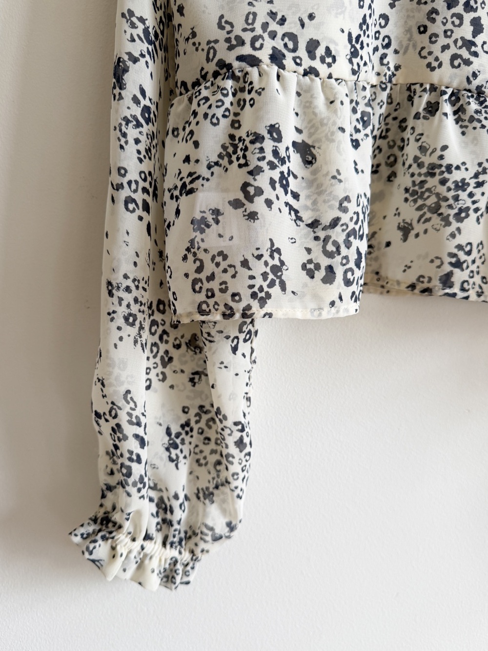 PARK & FIFTH • Melrose Top in Animal Print - Picture 6 of 13